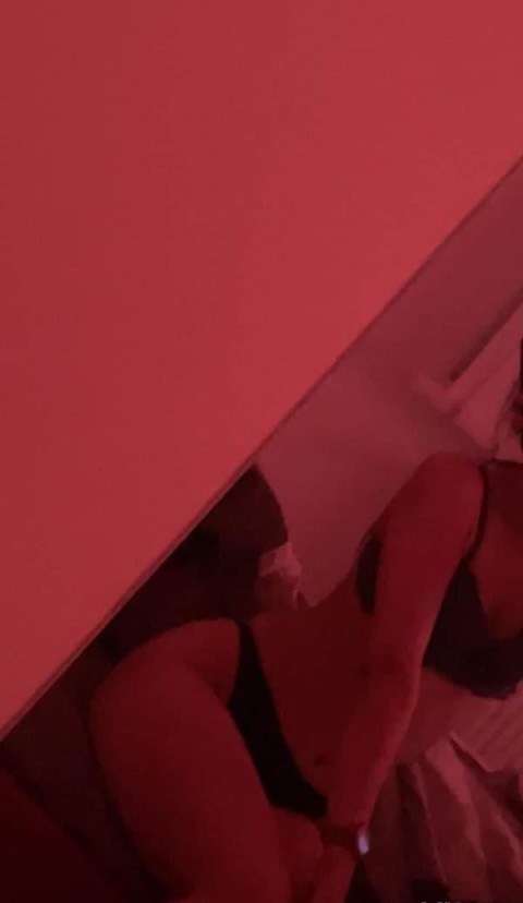 19 ani – Escortă Blondă în Constanța