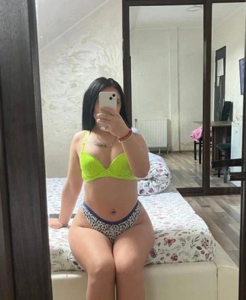 Carina: High Class Escortă în Banu Manta