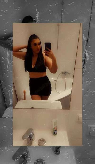 Crossdresser la Sala Palatului: Experiență Unică