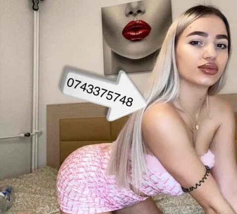 Escortă blondă porno în Gorjului