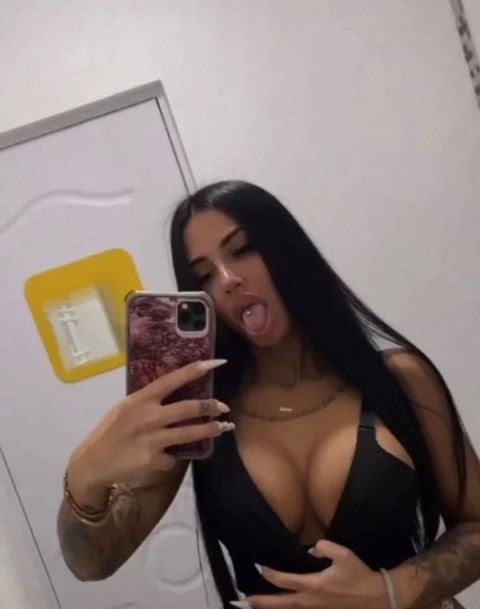 Escortă Pitică Lux Carla în Diham