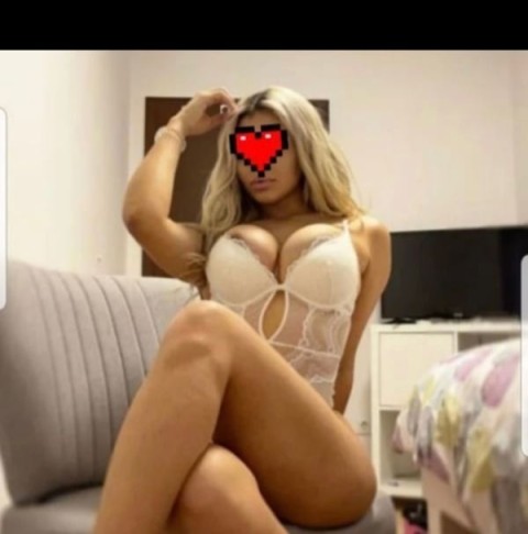Escortă Siliconată în Galați – Experiență Unică și Reală