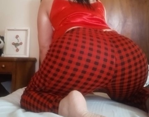 Latina Brunetă Slim Minionă în Militari · latină