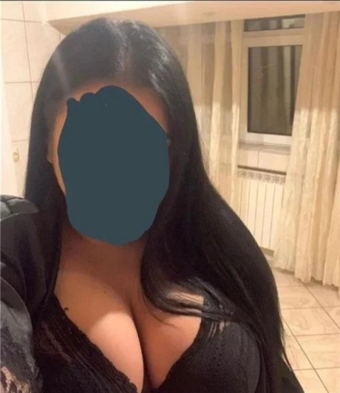 Oana, escortă nimfă cu sâni mari în Oradea